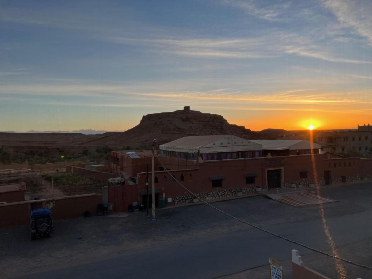 Etoile Filante D Or Hotel Ait Benhaddou Exterior foto